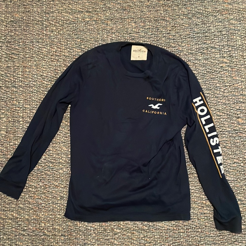 Men’s medium hollister long sleeve